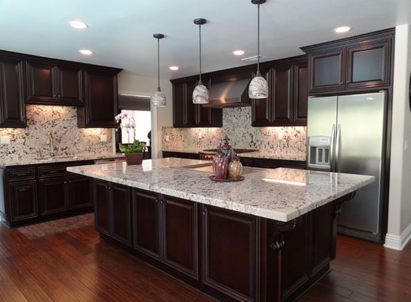 Lovely Kitchen Design With Granite Countertops 2