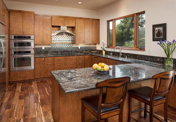 Lovely Kitchen Design With Granite Countertops 5