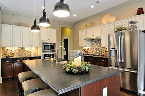 Lovely Kitchen Design With Granite Countertops