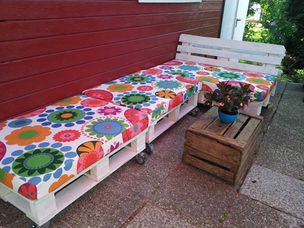 17 DIY Seating Ideas To Enhance Your Garden and Outer Area