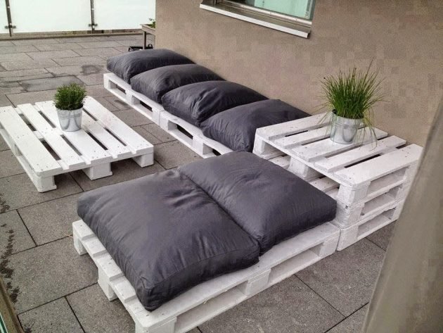 17 DIY Seating Ideas To Enhance Your Garden and Outer Area